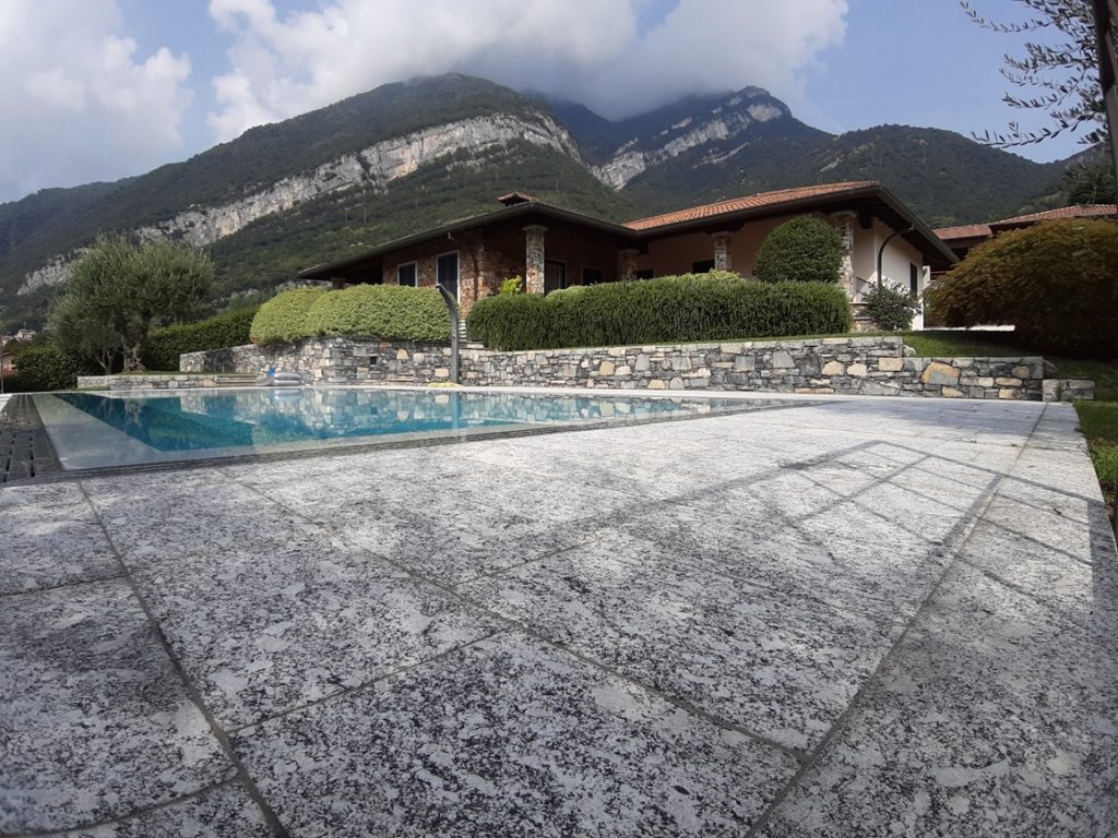Lake Como tremezza villa for sale with garden and pool (17) Altolario