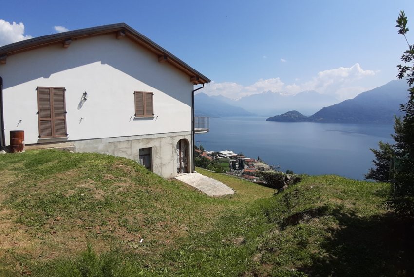Pianello del Lario - Lake Como - Villa with garden and lake view for sale (11)