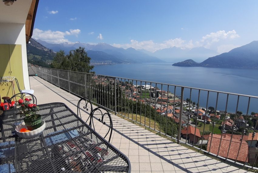 Pianello del Lario - Lake Como - Villa with garden and lake view for sale (8)