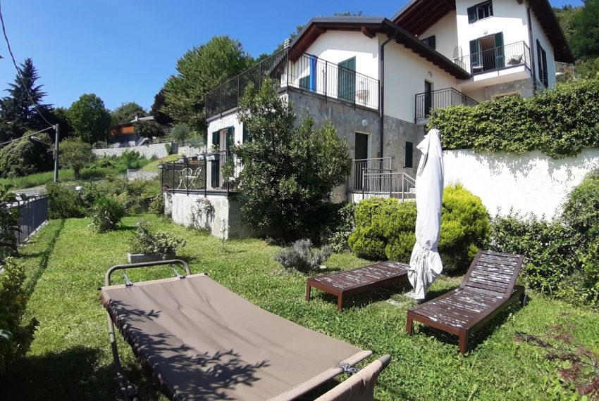 Apartment in residence with pool. Menaggio hillside (3)