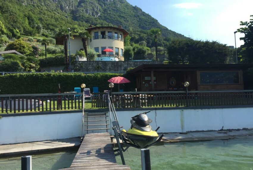 Porlezza Lake front villa with garden and swimming pool (14)
