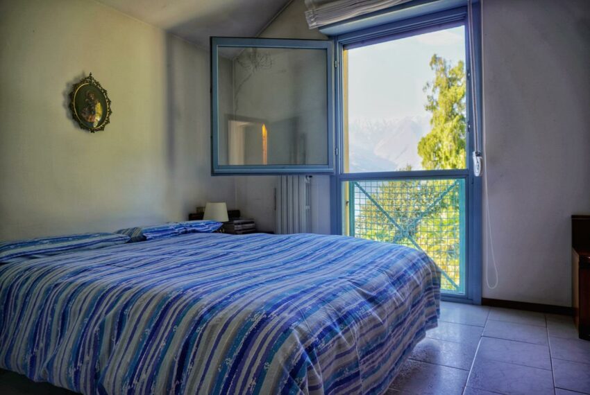 TREMEZZO terraced house for sale (2)