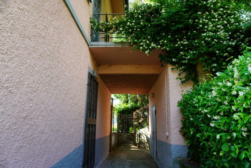 Argegno two apartments for sale with lake view (6)