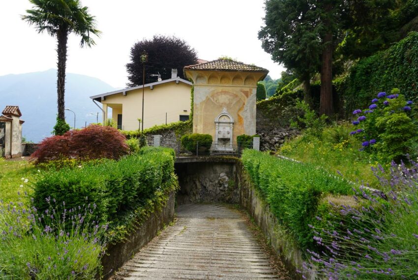 Period villa for sale in Torno - Lake Como (3)