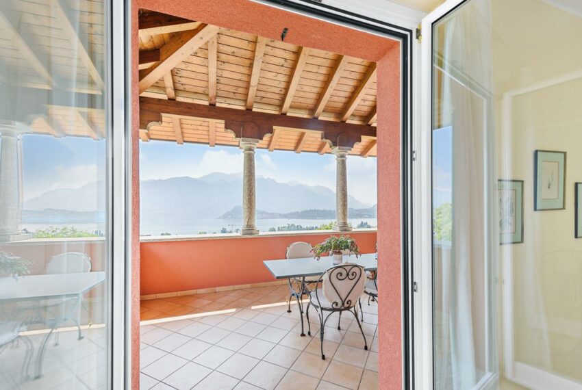 Villa for sale in Griante - Lake Como with pool and lake view (22)