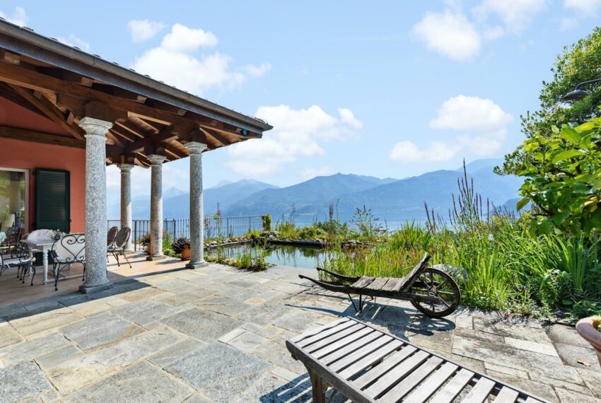 Villa for sale in Griante - Lake Como with pool and lake view (29)