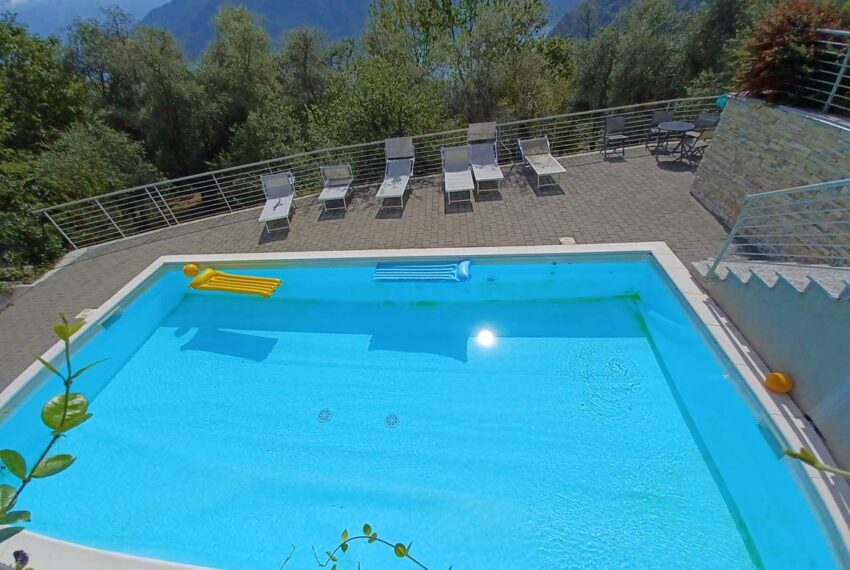Tremezzina apartment for sale with pool and lake view (11)