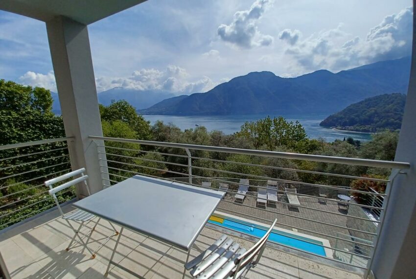 Tremezzina apartment for sale with pool and lake view (22)