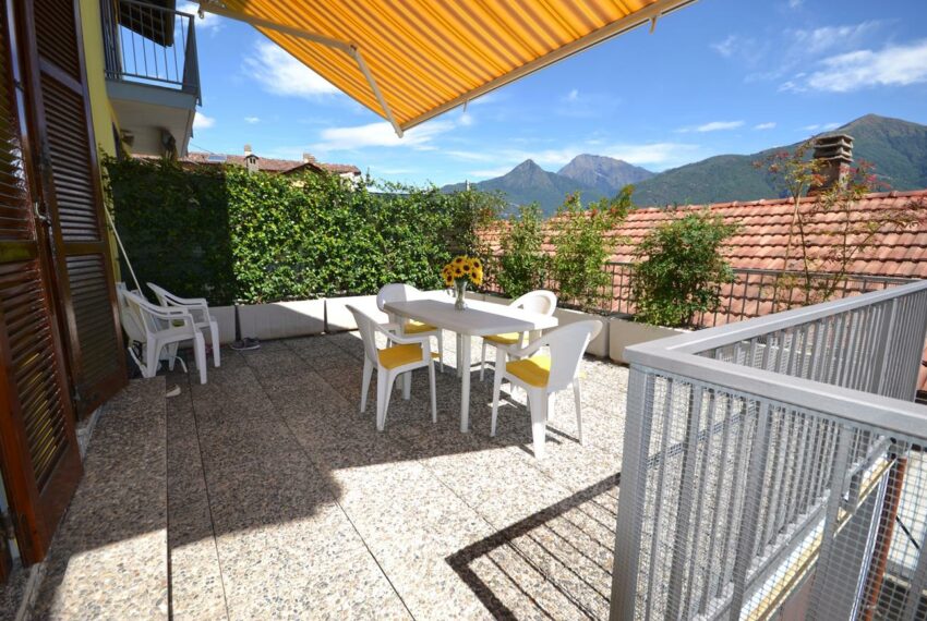 Apartment for sale in San Siro with lake view, garage and parking space (21)