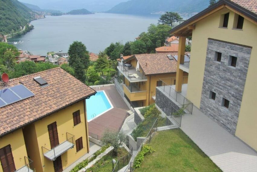 Argegno large apartment for sale in residence with pool (17)
