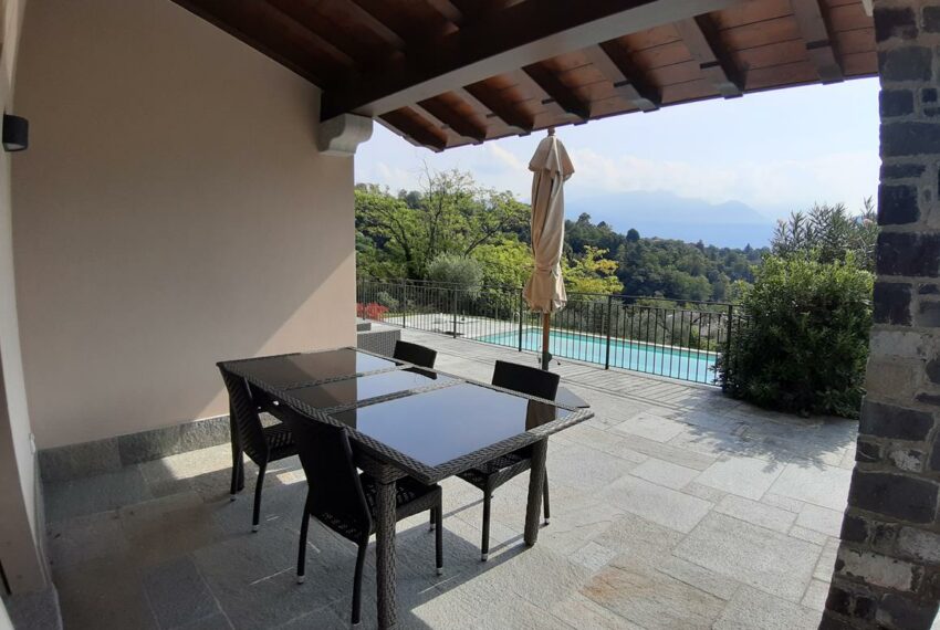 Tremezzo villa for sale with garden, pool and lake view (27)
