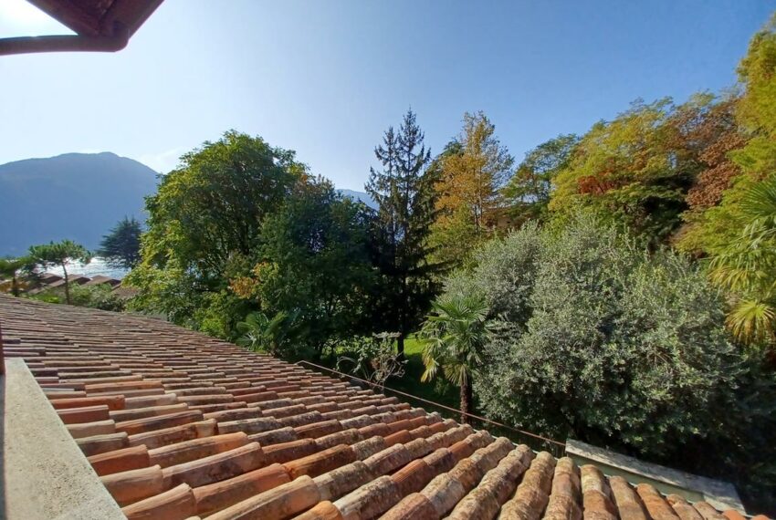 Tremezzo villa for sale with private garden (13)