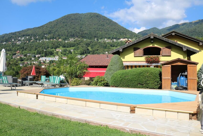Valle Intelvi villa for sale with parkland and pool (4)