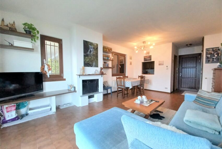 Menaggio apartment for sale with private garden and Lake View (11)