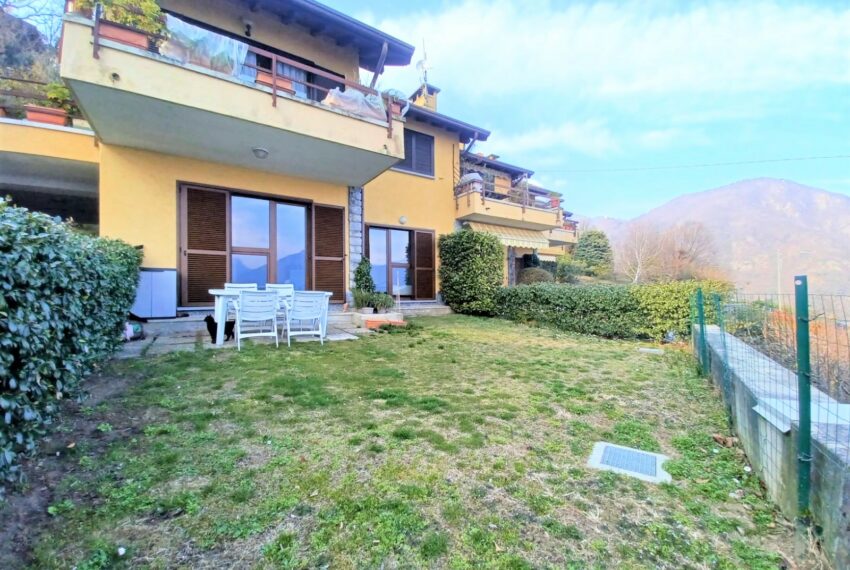 Menaggio apartment for sale with private garden and Lake View (2)