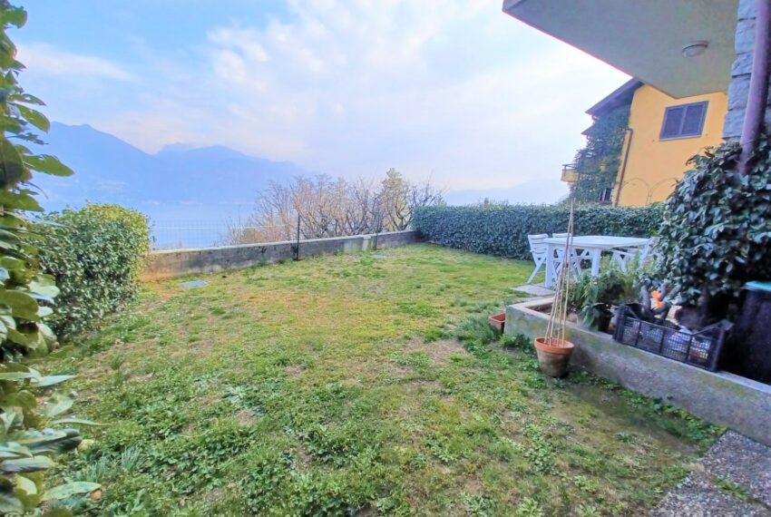 Menaggio apartment for sale with private garden and Lake View (3)
