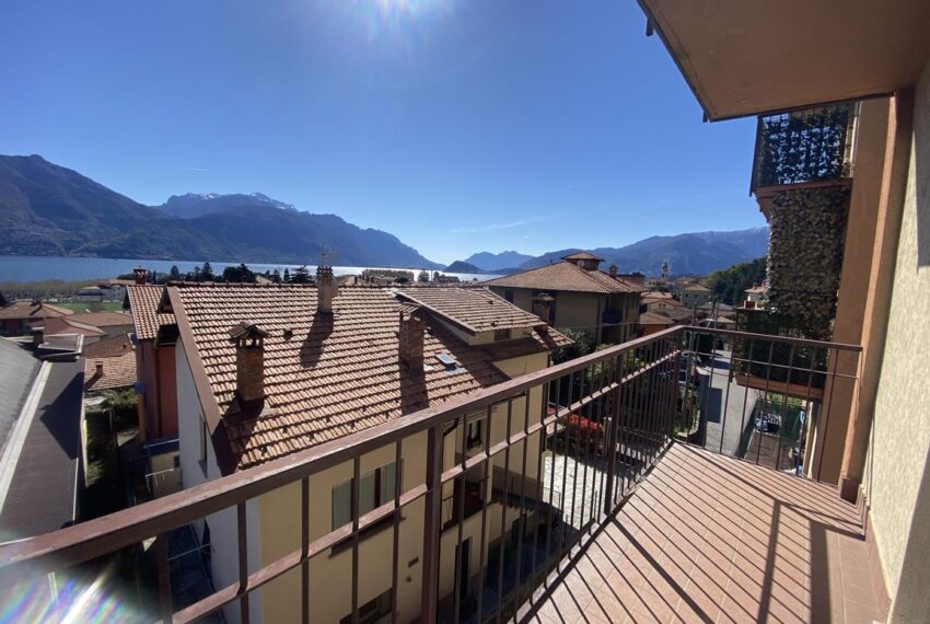 Menaggio central apartament with lake view (15)