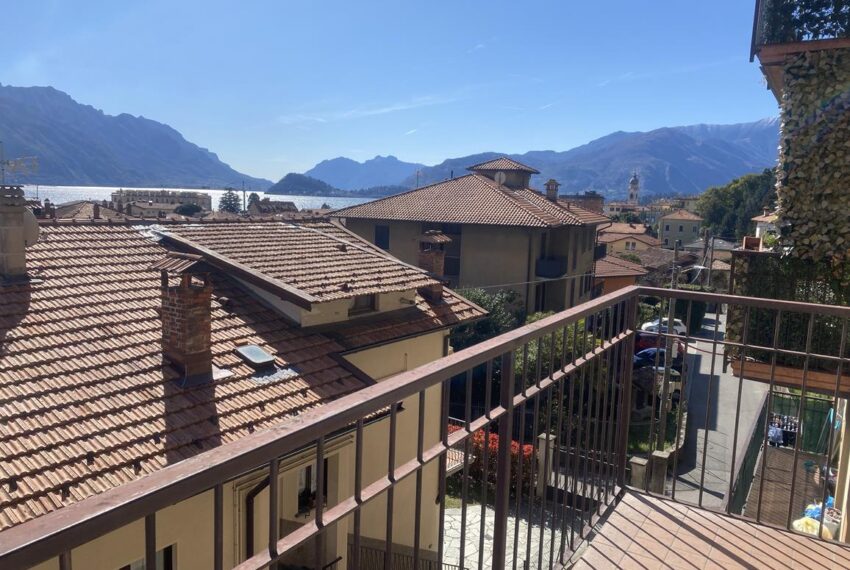Menaggio central apartament with lake view (16)