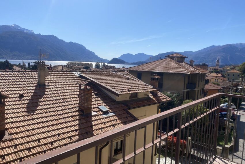 Menaggio central apartament with lake view (17)