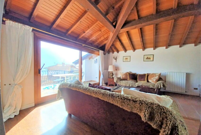 Penthouse for sale in Tremezzina - Lake Como, with terrace overlloking the lake, garage and pool (4)
