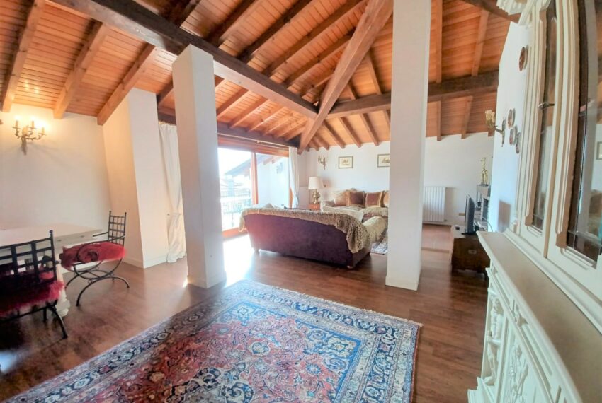 Penthouse for sale in Tremezzina - Lake Como, with terrace overlloking the lake, garage and pool (5)