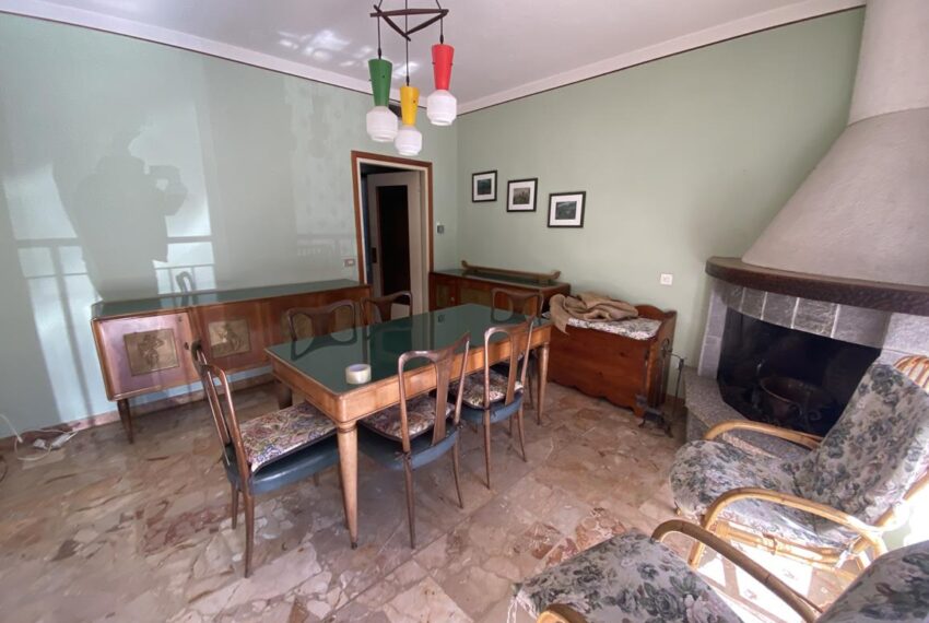 Valle INtelvi detached house with land and lake view (4)