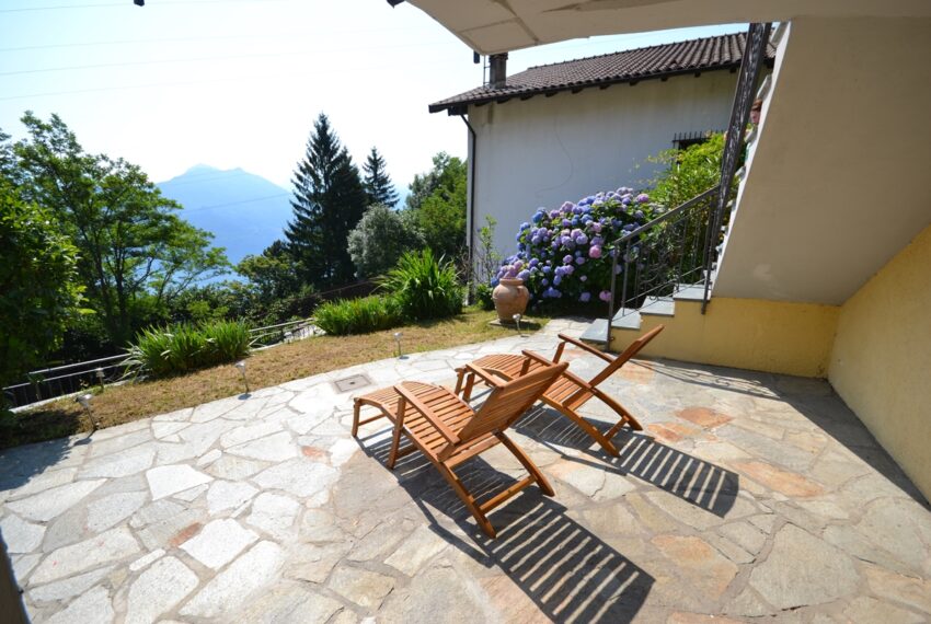 Plesio villetta indipendente con giardino e vista (10)