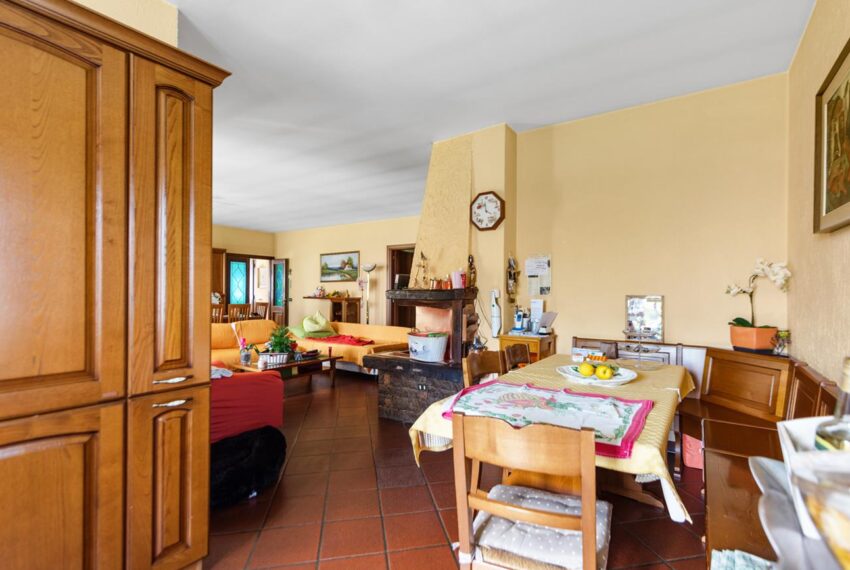 Villa for sale in Tremezzina with large garden (7)