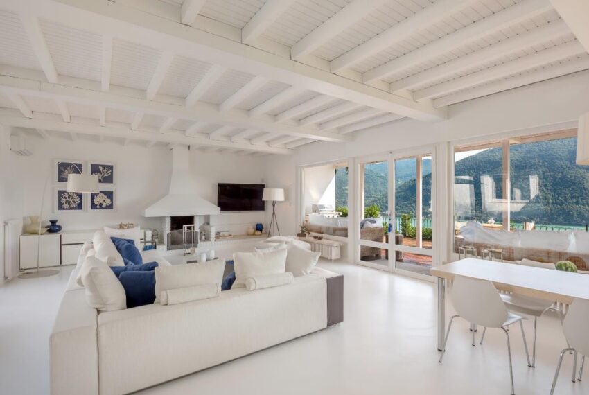 Luxury property for sale on Lugano lake (8)