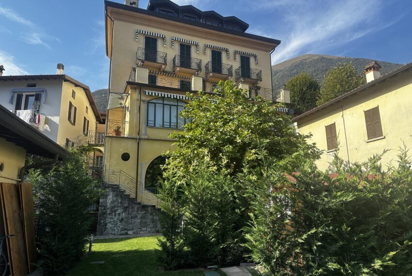 Lake front apartment for sale in Tremezzina - Lake Como, with pool and private mooring (8)