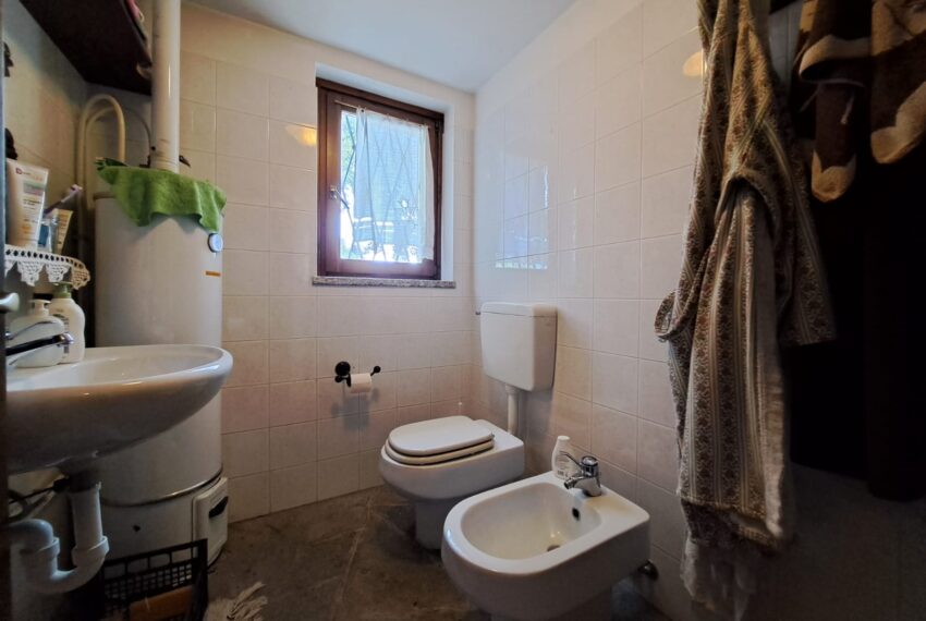 Stone cottage for sale in Livo - Lake Como (15)