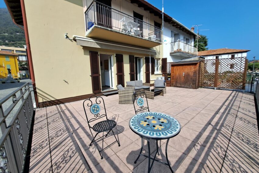Lenno-Tremezzina appartamento fronte lago con terrazzo (40)