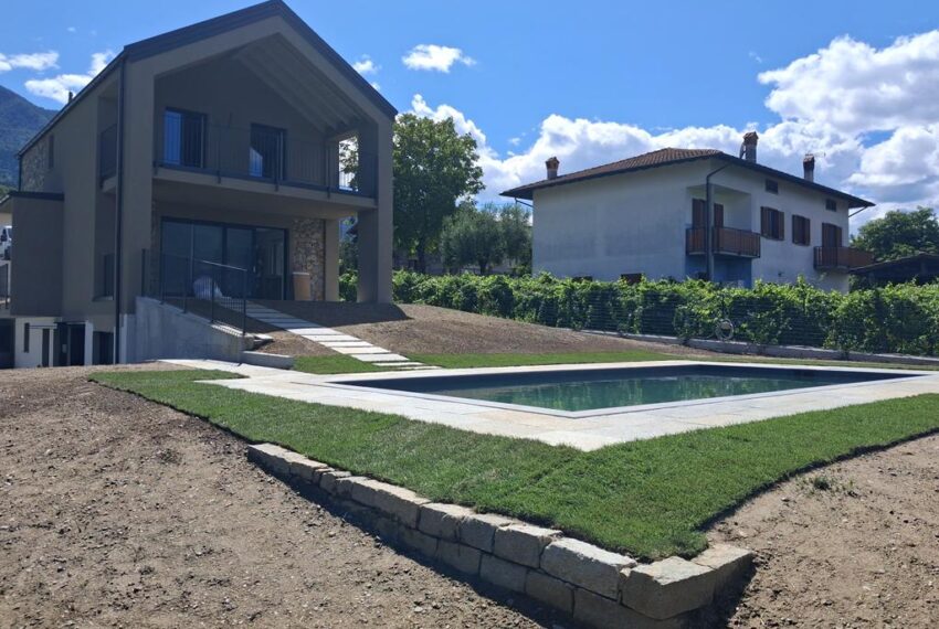 NEW PROPERTY - COLICO (24)