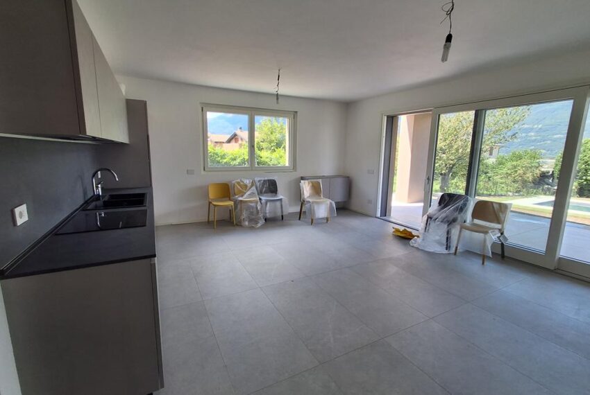 NEW PROPERTY - COLICO (8)