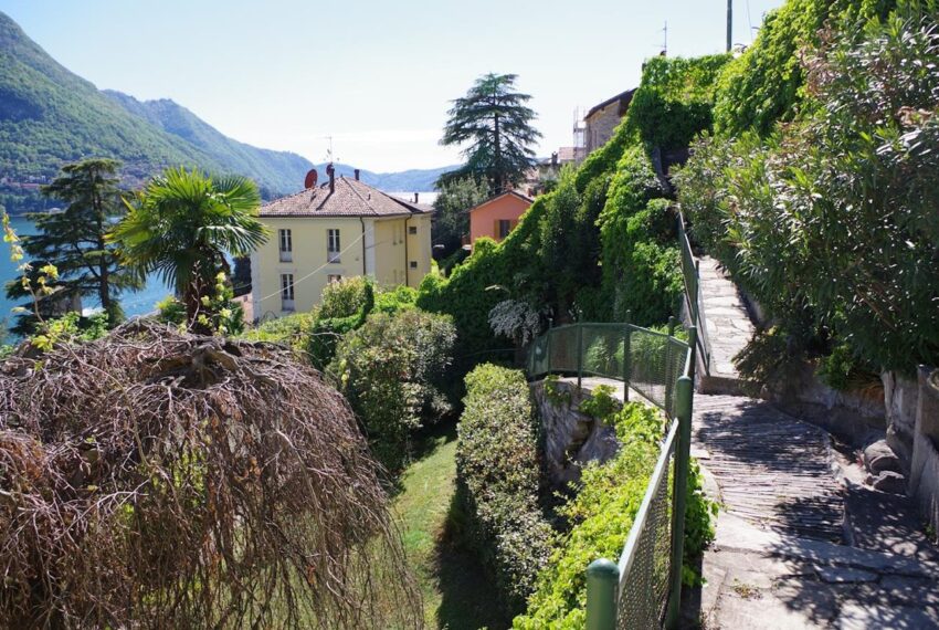 Villa Carate Urio con giardino e vista (14)