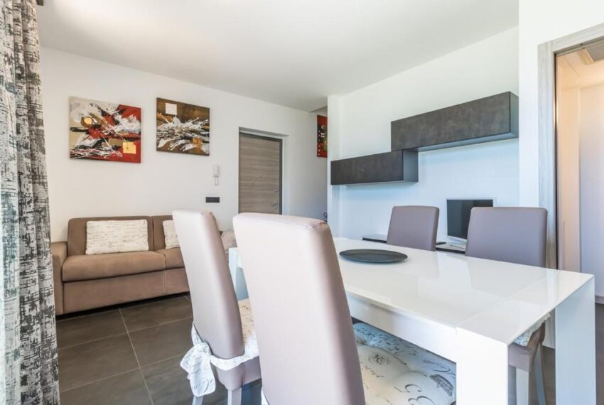 Apartment for sale in Domaso in residence with pool (11)