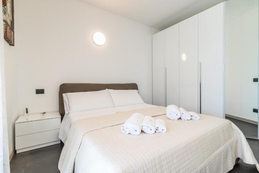 Apartment for sale in Domaso in residence with pool (16)
