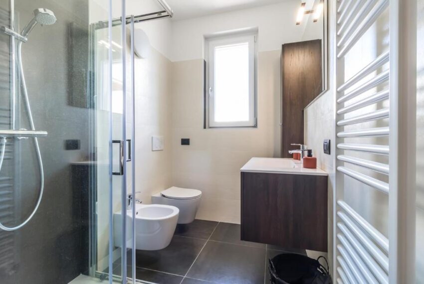 Apartment for sale in Domaso in residence with pool (19)