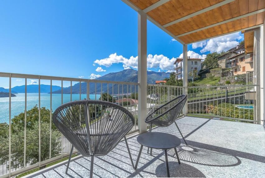 Apartment for sale in Domaso in residence with pool (24)