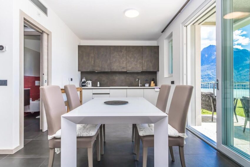 Apartment for sale in Domaso in residence with pool (6)