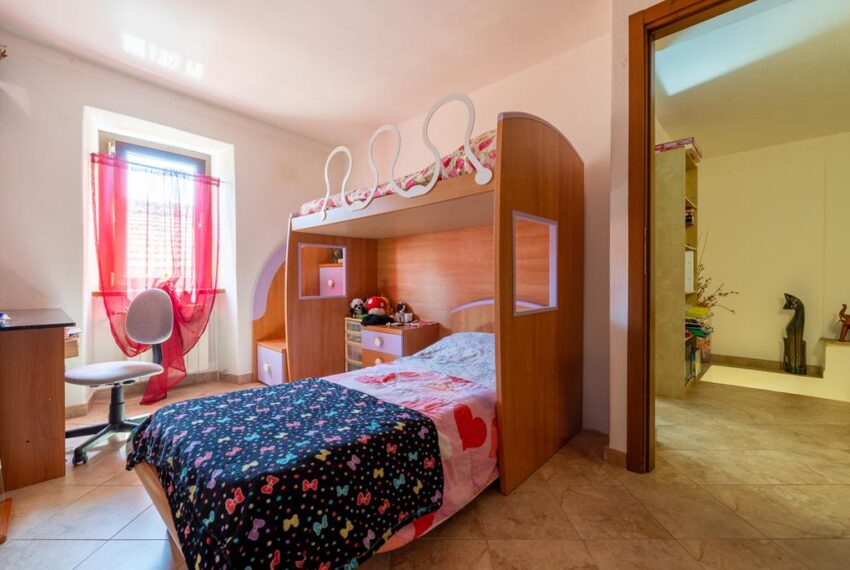 Casa Carlazzo con giardino (10)