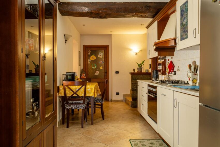 Casa Carlazzo con giardino (13)
