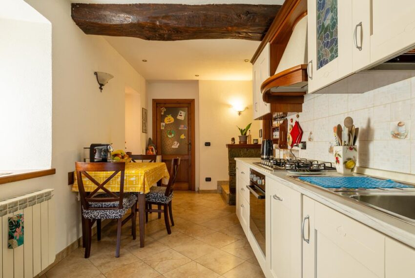 Casa Carlazzo con giardino (14)