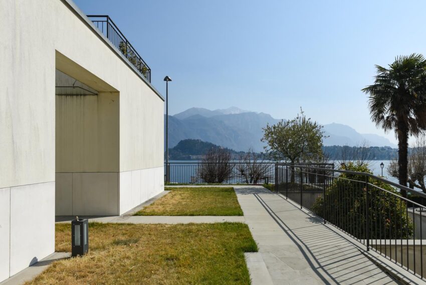 Lake Como Griante. Lake front apartment with terrac and garden (11)