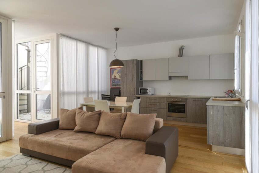 Lake Como Griante. Lake front apartment with terrac and garden (19)