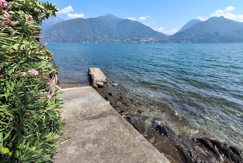 San Siro - Lake Como - lakeside villa (25)