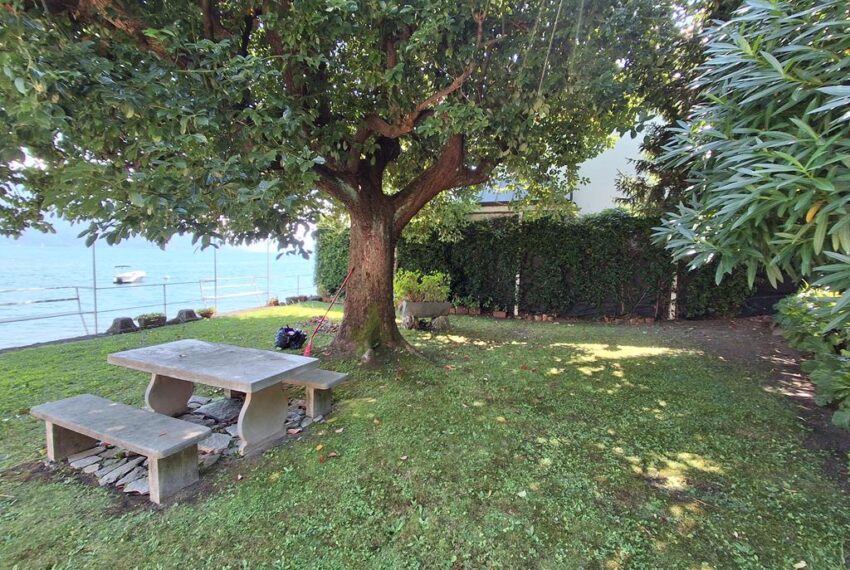 San Siro - Lake Como - lakeside villa (4)