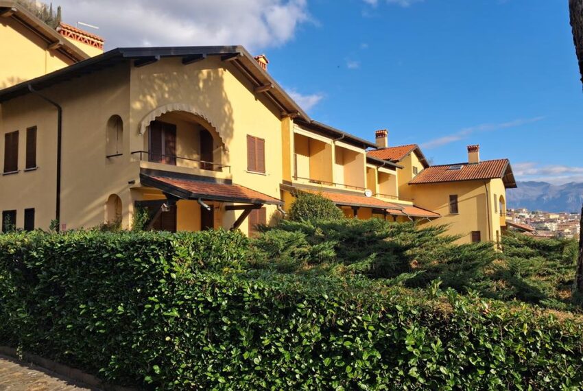 Sala comacina villetta vista lago (1)