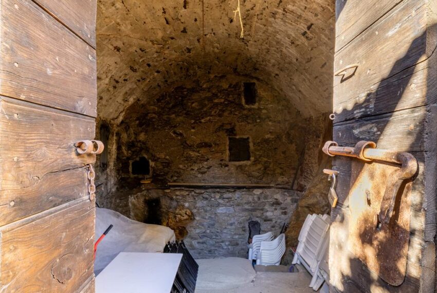 Vercana IMG_8124-HDR (Copy)