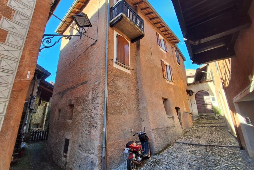 Grandola ampia casa nel borgo storico (1)